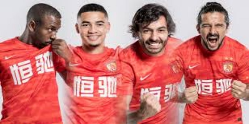 亚当斯的莫克姆传奇：从保级到升级-华体会