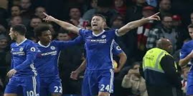 转会与阵容调整：卫冕之路的阵痛与华体会分析-华体会